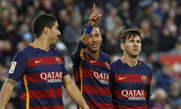 Messi - Suarez - Neymar-thi-dau-ngay-cang-an-y